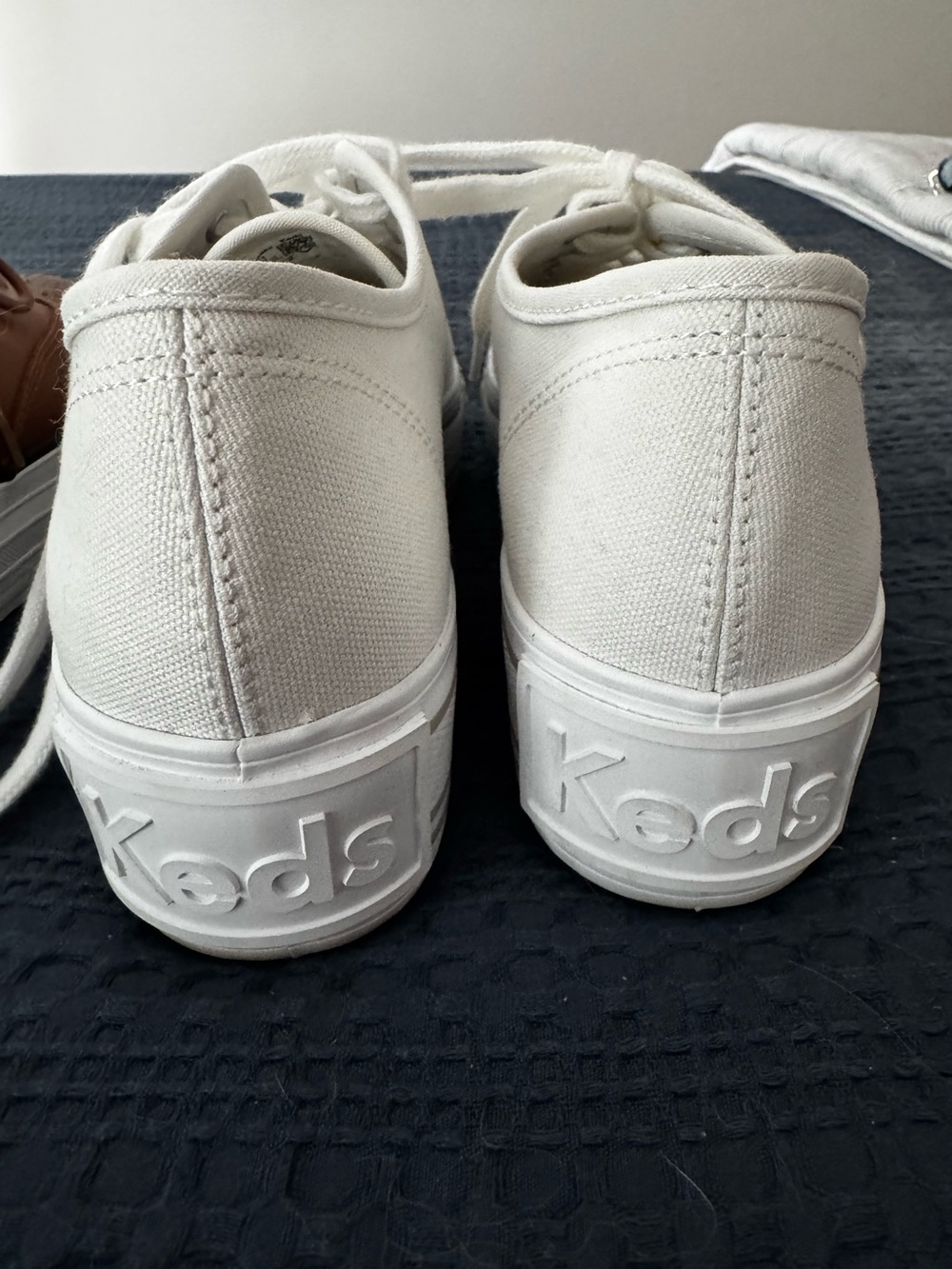 Keds (3) pairs